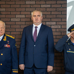 Состоялось торжественное вручение погон выпускникам военной кафедры РТУ МИРЭА
