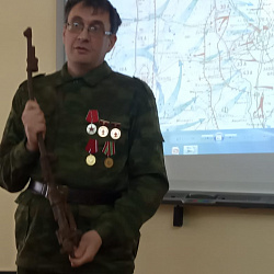 В рамках подготовки к 75-летию Победы Колледж РТУ МИРЭА провёл встречу с известным поисковиком