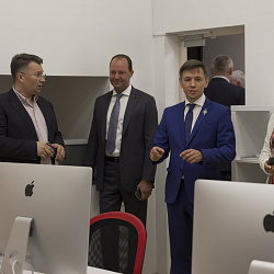 Министр цифрового развития, связи и массовых коммуникаций  Константин Юрьевич Носков побывал с визитом в МИРЭА - Российском технологическом университете
