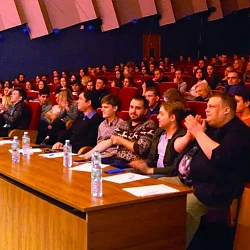 В Университете прошёл фестиваль открытия шестого сезона Открытой Лиги КВН «UNITED»