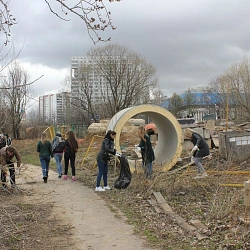25 апреля в Университете прошел традиционный субботник.