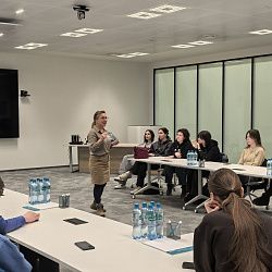 Студенты ИТХТ имени М.В. Ломоносова посетили ряд экскурсий в различные компании со своими кураторами