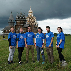 Группа волонтёров РТУ МИРЭА вернулась из поездки в Карелию