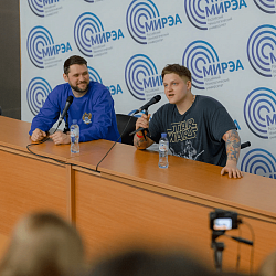Студенты РТУ МИРЭА встретились с блогером-миллионником Сергеем Кутовым