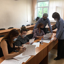 В Институте технологий управления прошли секции на иностранном языке