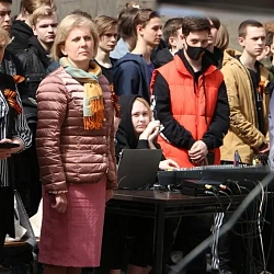 В Колледже программирования и кибербезопасности прошла торжественная линейка, посвящённая 77-й годовщине Победы советского народа в Великой Отечественной войне