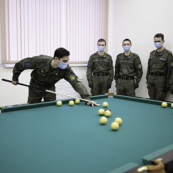 В военном учебном центре РТУ МИРЭА открыт офицерско–студенческий бильярдный клуб