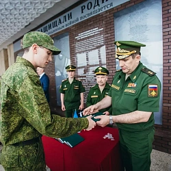 Выпускники военной кафедры МИРЭА получили военные билеты
