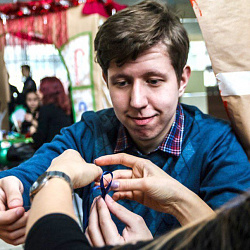В университете прошли благотворительные новогодние ярмарки