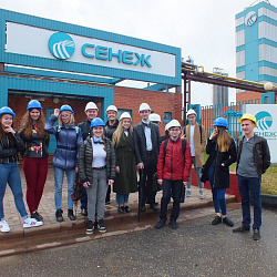 Студенты-химики посетили с учебной экскурсией завод «СЕНЕЖ»