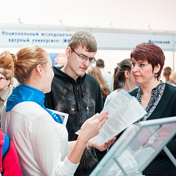 Тысячи школьников приняли участие в мероприятиях университета в октябре
