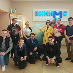  Студенты ИЭП посетили Всероссийский научно-исследовательский институт метрологической службы
