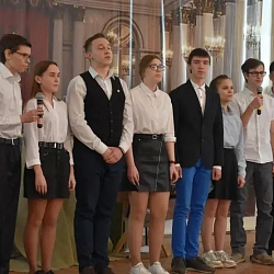 Состоялся урок-концерт «Этих дней не смолкнет слава»