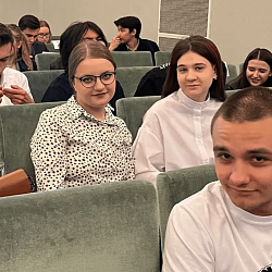 Студенты ИКБ приняли участие во II турнире Института законодательства и сравнительного правоведения при Правительстве Российской Федерации по интеллектуальной игре «Что? Где? Когда?»