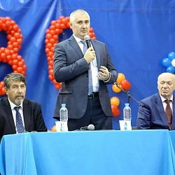 Во Дворце спорта на Стромынке, 20 состоялось торжественное собрание, посвященное 80-летию МГУПИ