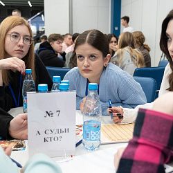 В РТУ МИРЭА состоялась межвузовская историческая викторина «Сильна героями Россия»