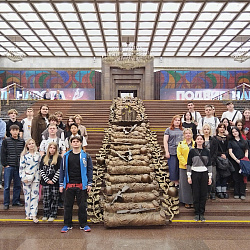 Студенты колледжа РТУ МИРЭА в рамках экскурсии узнали о жизни соотечественников в годы Великой Отечественной войны