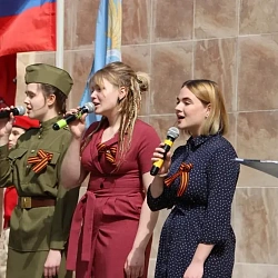 В Колледже программирования и кибербезопасности прошла торжественная линейка, посвящённая 77-й годовщине Победы советского народа в Великой Отечественной войне