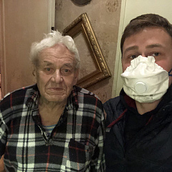 Добровольцы Профсоюзной организации РТУ МИРЭА поздравили ветеранов вуза
