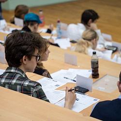 Опубликованы списки зачисленных на платные места от 22 июля
