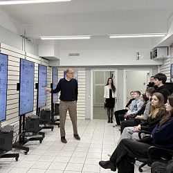 В НТЦ «Диапром» прошла экскурсия для студентов Института перспективных технологий и индустриального программирования 