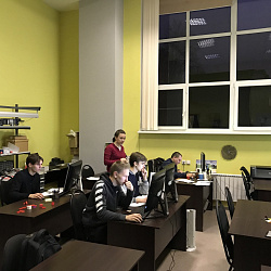 Студенты ФТИ посетили Центр молодёжного инновационного творчества
