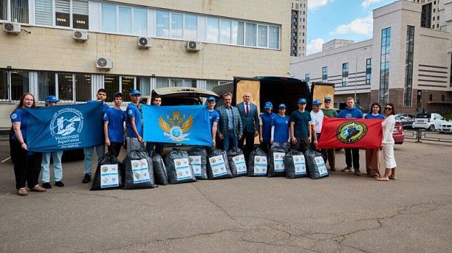 Студенты и преподаватели РТУ МИРЭА помогают бойцам